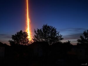 SpaceX Falcon 9、制御不能で大気圏再突入 ─ ポーランドに残骸落下、宇宙デブリ問題に警鐘 - innovaTopia - （イノベトピア）