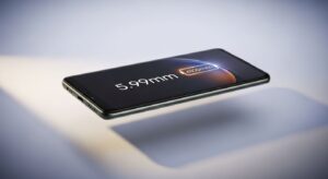 Motorola X70 Air登場、超薄型ボディに大容量バッテリーで薄型スマホの弱点を克服